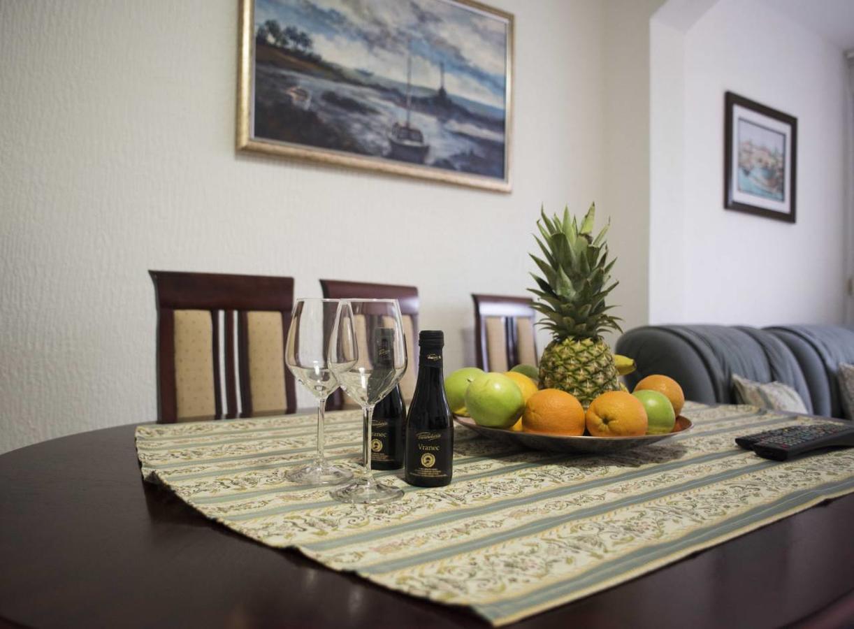Porodicni Apartment สเวติ สเตฟาน ภายนอก รูปภาพ
